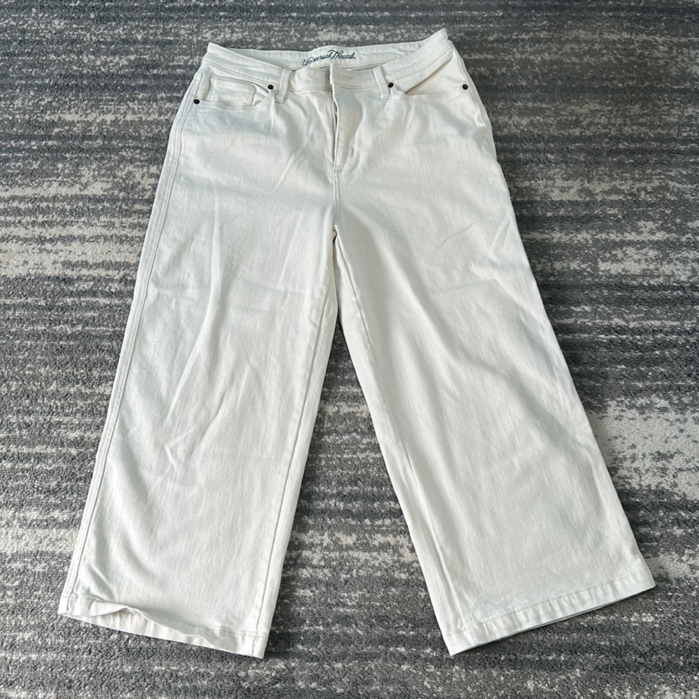 Universal Thread High Rise Wide Leg Crop Apricot Color. Size 14